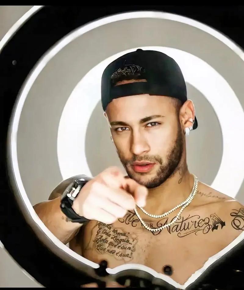 记者：武汉三镇队冬训计划出炉，第一期在昆明，第二期在泰国（武汉三镇冬训安排公布：先赴昆明，后转战泰国）